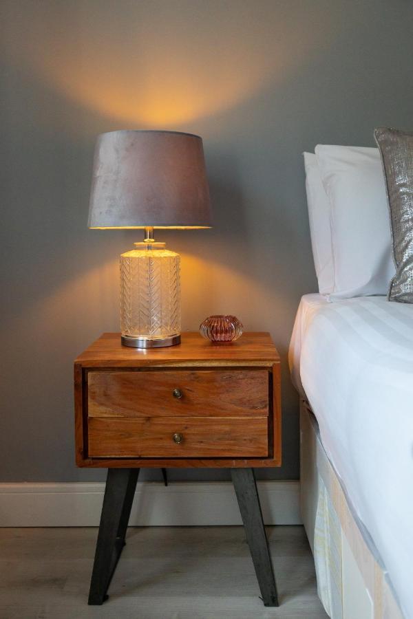 Spacious 4 Bedroom House Next To Kensington Palace Apartamento