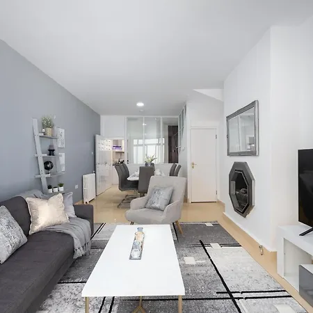 Spacious 4 Bedroom House Next To Kensington Palace London Exterior photo